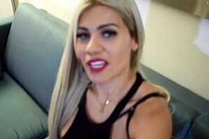 Spanish stepmom Fernanda Alvarez rides young guy to orgasm