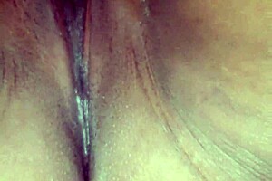 A quick and intense 1 on 1 sex scene with a wet and dripping climax