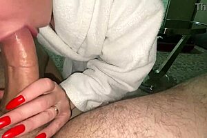 An amateur MILF helps her girlfriend to satisfy their client in a hotel room