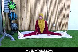 Nurse in hijab gives a very professional blowjob to a patient