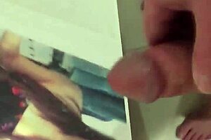 Male masturbation with a happy ending in the form of an awesome cumshot for Amberly II