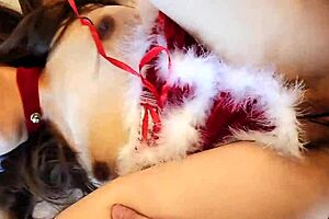 Santa’s help has a big ass for Christmas