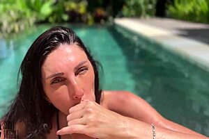 Amateur brunette gets dirty talking and facial with cum