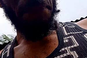 Gay masturbation with a happy ending