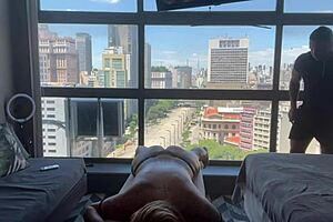 Relax and enjoy a sensual massage from Jhonny Gab