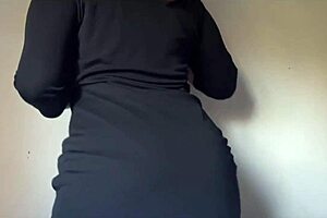 Filipina wife performs oral sex before getting fucked