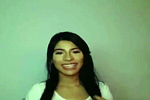 See how Victoria Lopez dances on Bigo live on Instagram