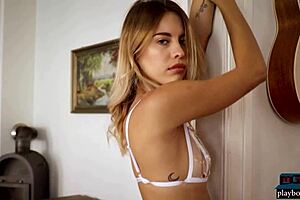 Small-boobed Venezuelan MILF undresses for Playboy in solo act