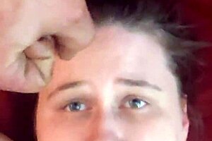 Cum on the face of an amateur woman