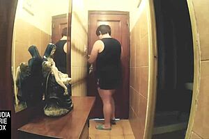 European amateur couple goes hard on the set