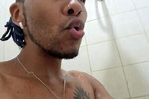 Amateur shower fun with bareback cock action