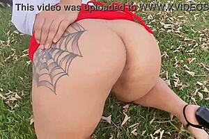 Young Brazilian wife flaunts herself in parking lot lustfest