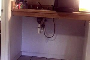 Amateur gay plumber pleasuring himself with a dildo