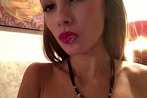 Beautiful teenage girl has great orgasm with big toy