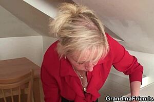 Mature woman gets satisfied by two men
