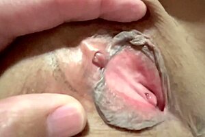 Close up and personal: Asian MILF's pussy close-up in homemade sex tape