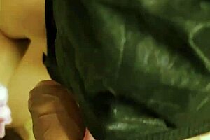 Hindi audio of hot desi blowjob and cum in mouth