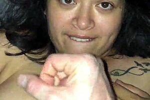 Asian wife wants to get cum on her face