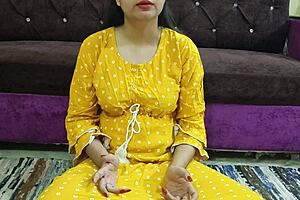 Young Indian bhabi gets her pussy pounded on farm