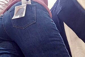 Hairy Italian stepmum's solo show in a clothing store