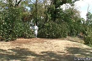 A young man seduces a 60-year-old hairy grandma and has sex with her