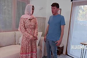 Haram hijabma: Arab women selling sex for cash