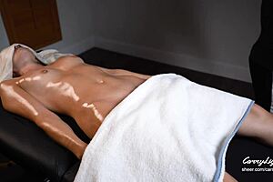 Squirting masseur gets it from his steamy clients