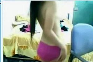 Young Asian cam girl’s solo performance in amateur porn