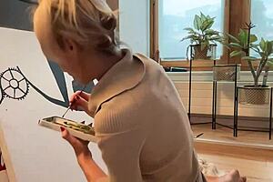 Beautiful rear-end worship and anal sex in a studio art setting