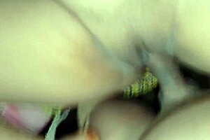 Indian bhabhi's squirting orgasm in HD sex video