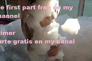 Sissy spy's steamy bath time show with mature beauty