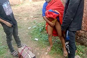 First-time outdoor threesome with hot Indian wife Rupali