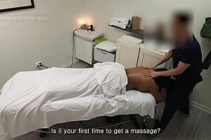 Plump Canadian housewife gets a sexy massage from a stud