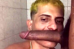 Big cock amateur gloryhole action with a teen stud