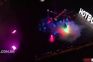 Amateurs party at the manor and try out gay sex parties