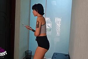 Beautiful woman with natural breasts gets a hot oil massage with a happy ending
