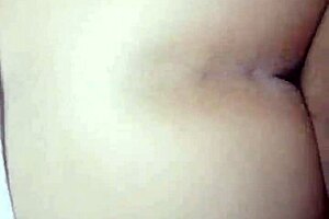 Hot wife enjoys a creampie fuck with an amateur lover