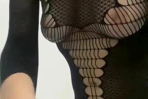 Redhead amateur's natural tits and red dress are hot