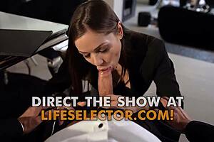 Find out why ex-girlfriend is a lifeselector