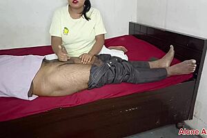 The stepsister got an oily dick in her hands, it was a sin