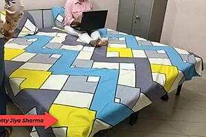 Hostel girl Jiya fucked hard by boyfriend in dorm