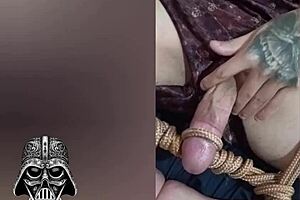 Caresser le pénis is a great way to please your man