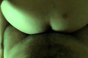 Beautiful real tetas get naughty on hotel bed